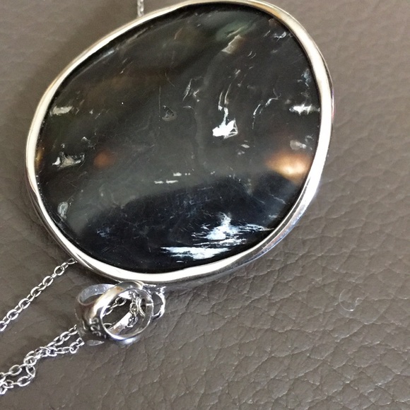 Lovely Pearl Pendant with Sterling Silver Chain - Picture 4 of 5